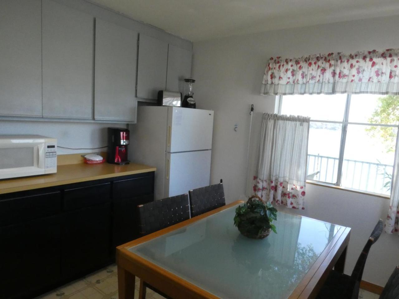 Blue Fish Cove Resort Clearlake Oaks Εξωτερικό φωτογραφία